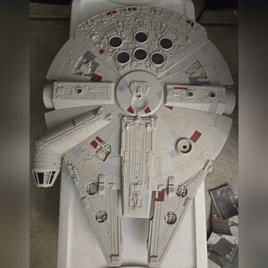 Star Wars Heroes Series Millennium Falcon